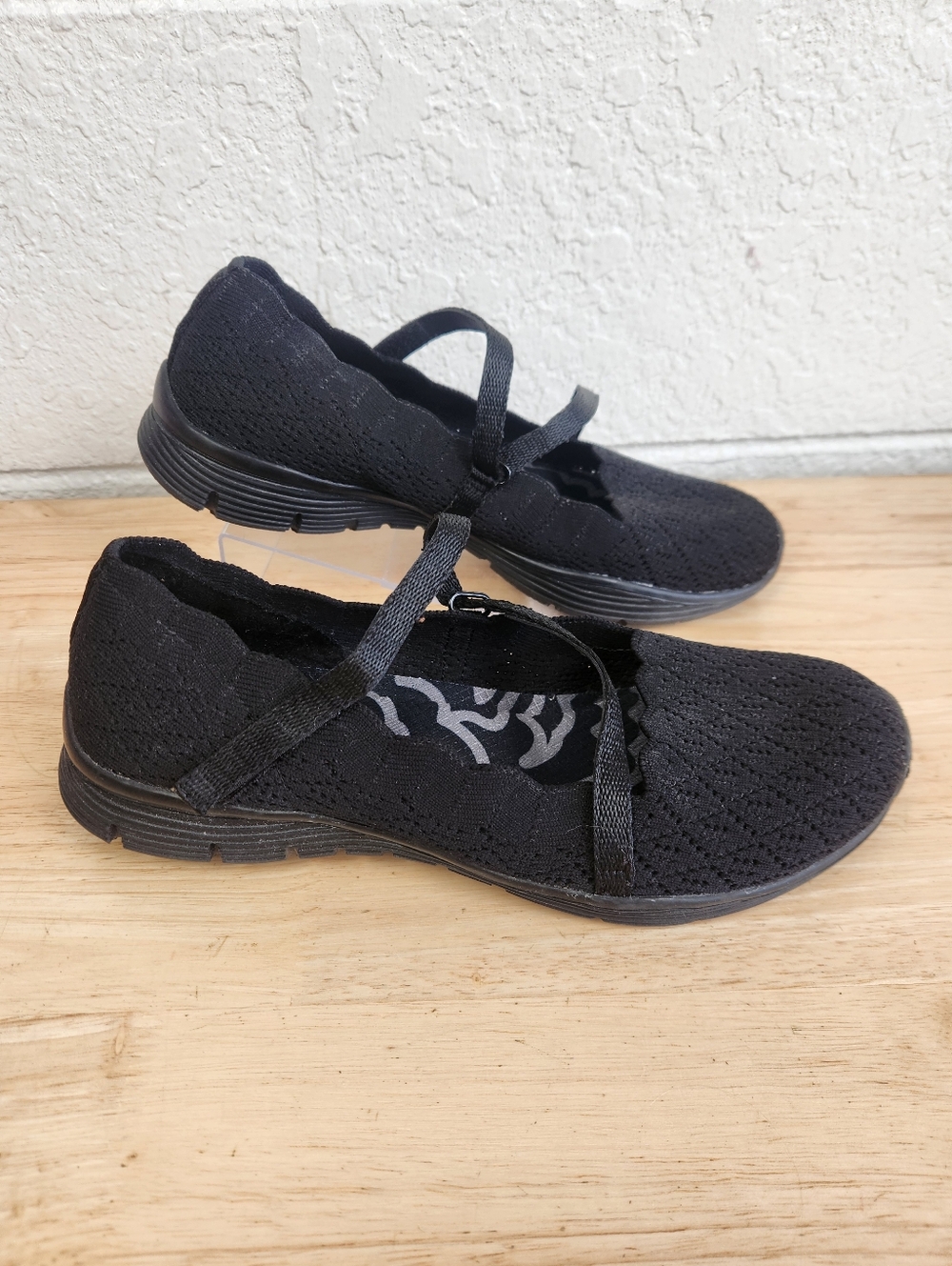 Skechers Mary Jane Shoes Womens 8 Black Seager Strike Out Knit Memory Foam Flats